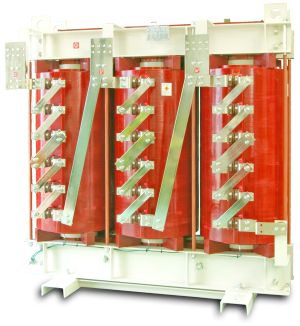 試験設備用変圧器（設計・製作事例３、二次６巻線・電圧切換え構造）の製品外観
